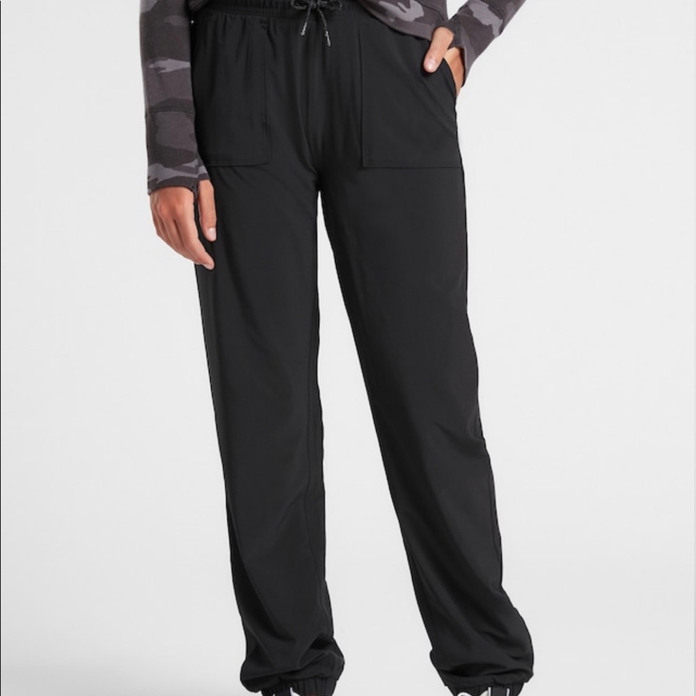 Athleta High Jump Jogger Girls S(7)
